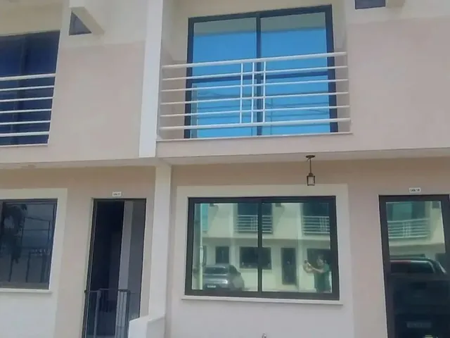 Imagem 1: Casa para Locação com 2/4 - Condomínio Flórida Parque - Parque das Árvores