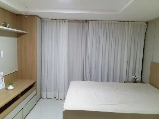 Imagem 4: Alugo Casa Triplex em Condomínio Mobilada