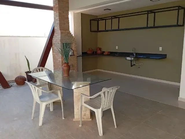 Imagem 3: Alugo Casa Triplex em Condomínio Mobilada