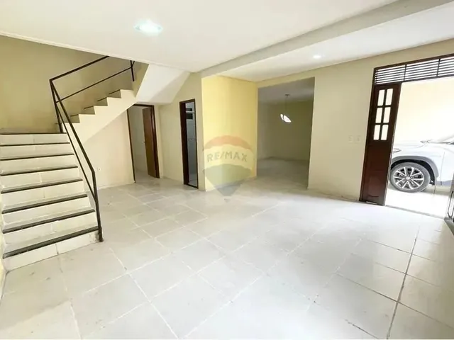 Imagem 2: Alugo Casa em Nova Parnamirim com 3 Suítes