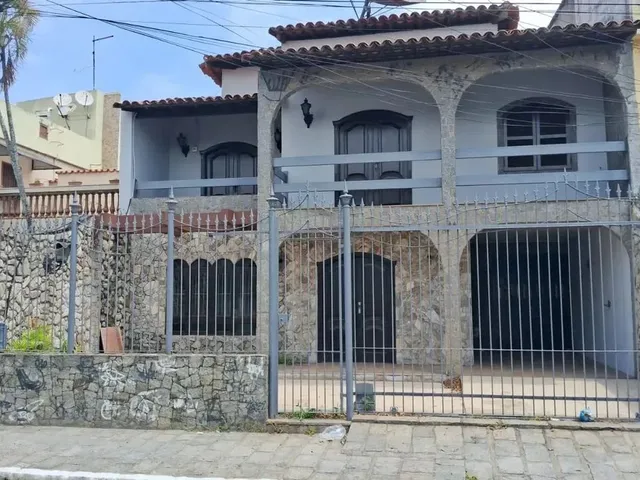 Imagem: Imóvel para Aluguel Possui 220 Metros Quadrados
