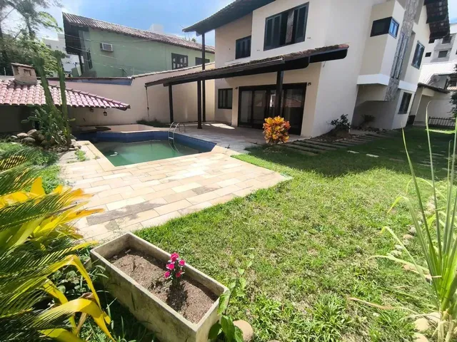 Imagem 9: Imóvel para Aluguel Tem 310 Metros Quadrados com 4 Quartos em Praia do Pecado - Macaé