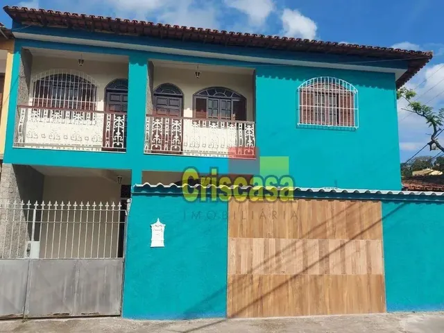 Imagem: A casa possui 5 Dormitórios, 2 Suítes, 4 Banheiros, 4