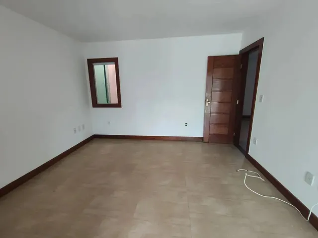 Imagem 6: Casa com 3 Quartos Sendo 3 Suites, 4 Vagas na Glória - Macaé - Rj