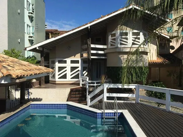 Imagem: A casa possui 5 Dormitórios, 4 Suítes, 4 Banheiros, 3
