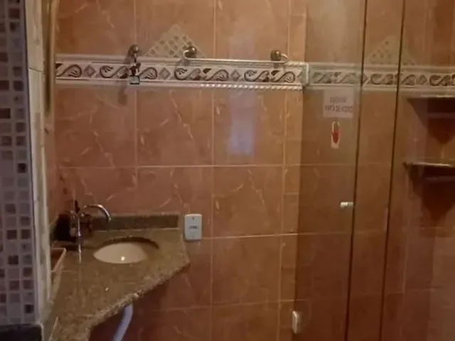 Imagem 3: Imóvel para Aluguel Possui 70 Metros Quadrados com 2 Quartos em Centro - Macaé - Rj