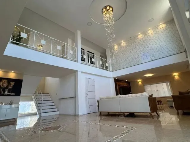 Imagem 2: Casa de Alto Padrão À Venda, Porteira Fechada em Condomínio de...