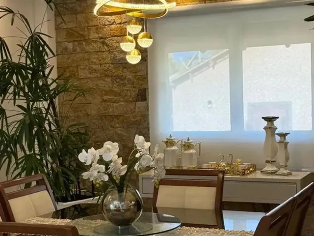 Imagem 4: Casa de Alto Padrão À Venda, Porteira Fechada em Condomínio de...