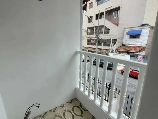 Imagem 3: Casa na Imbetiba para Aluguel com 3 Suítes, Sendo 1 no Térreo, e 2...