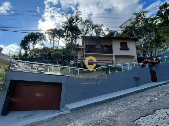Imagem: Casa Maravilhosa de 04 Quartos no Bairro