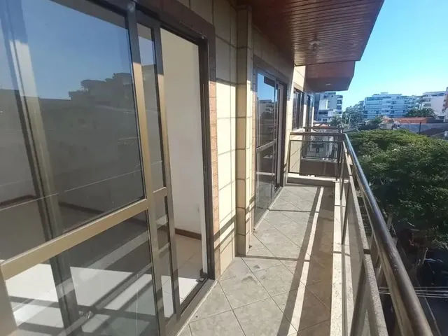 Imagem: Vendo Apto - Frente - Sala C/Varanda - 2