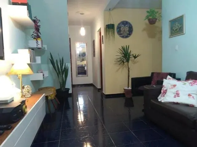 Imagem: Sobrado C/ 3 Dorm. 1 St, 1 Dorm. Na Parte
