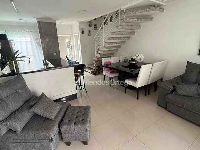 Imagem: Casa com 3 Dormitórios À Venda, 109 M²