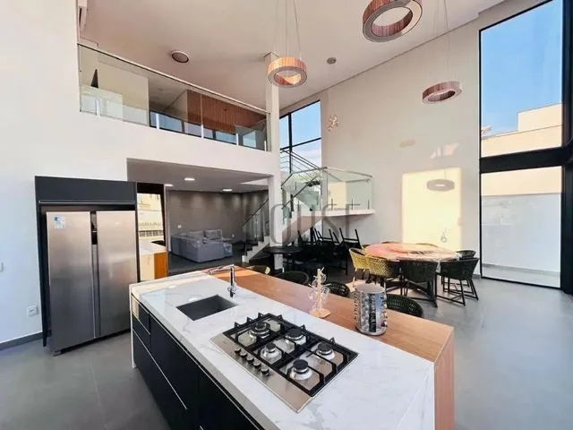 Imagem: Casa com 4 Quartos À Venda, 298 M² - Condomínio