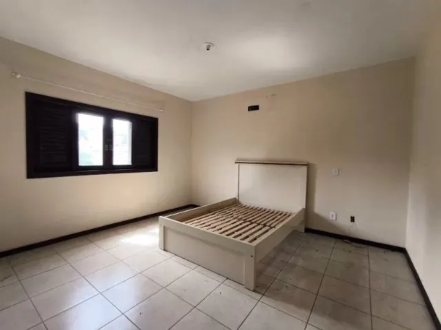 Imagem 2: Casa 4 Dorm Amplo Terreno Próxima Centro Rio Maina Aceita Permuta e Parcelamento Direto