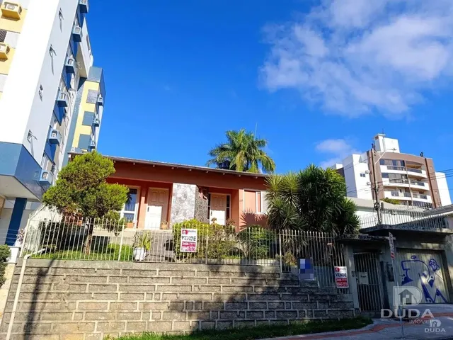 Imagem: Casa À Venda no Centro de Criciúma