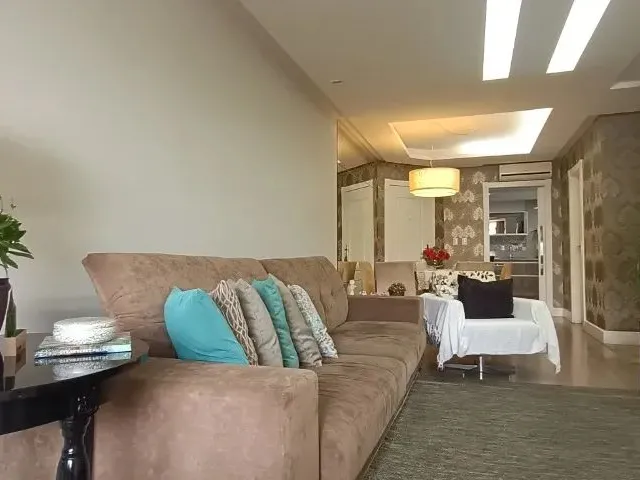 Imagem: O apartamento possui 3 Dormitórios, 1 Suíte, 3 Banheiros,