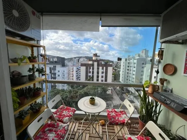 Imagem: O apartamento possui 3 Dormitórios, 1 Suíte, 2 Banheiros,