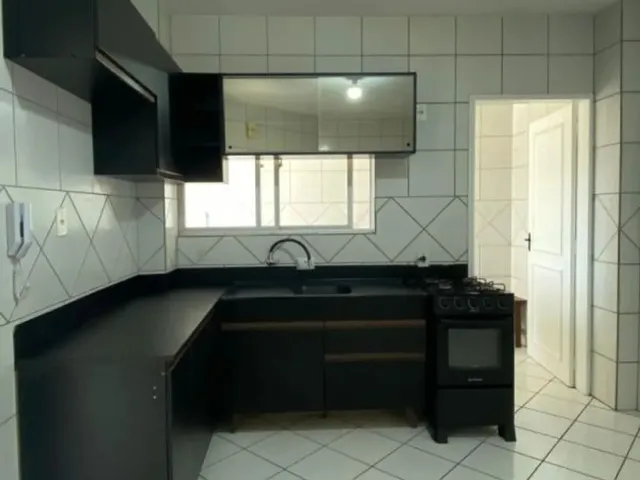 Imagem: Apartamento - Semimobiliado - Humaitá
