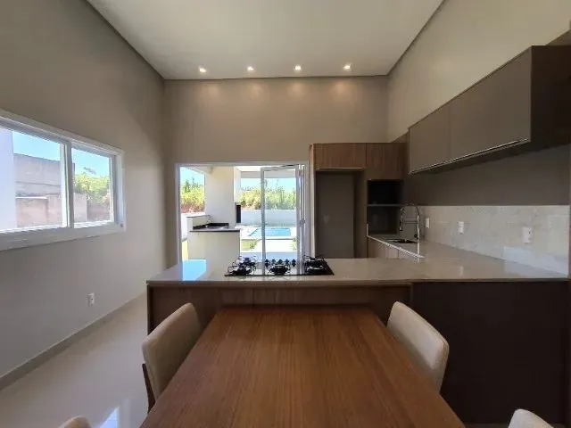 Imagem 7: Casa 3 Dorm 3 Banheiros a Apenas 4Km do Nações Shopping