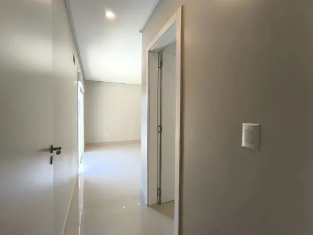 Imagem 9: Casa 3 Dorm 3 Banheiros a Apenas 4Km do Nações Shopping