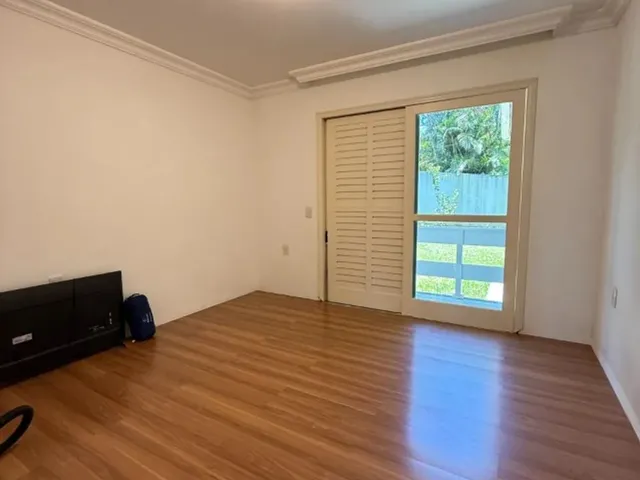 Imagem 14: Casa Toda em Laje 3 Dorm Próxima Ao Centro de Criciúma Aceita Imóvel Como Parte de Pgto
