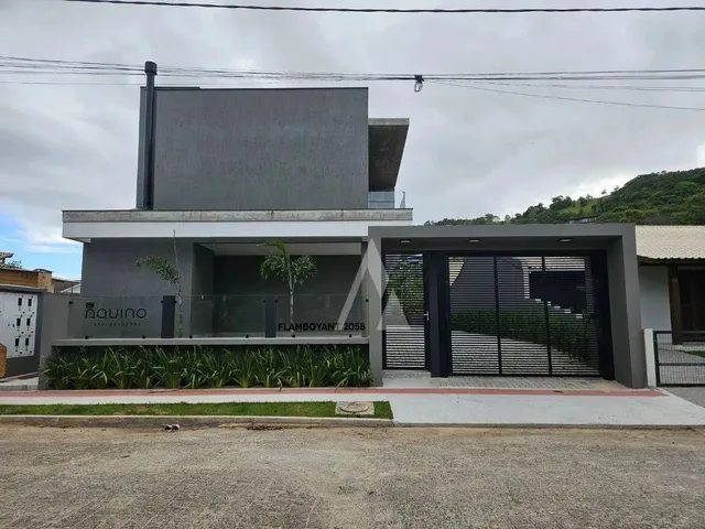 Imagem 11: Casa com 2 Dormitórios À Venda, 105 M² por R$ 1.650.000,00 - Morrinhos - Garopaba/Sc