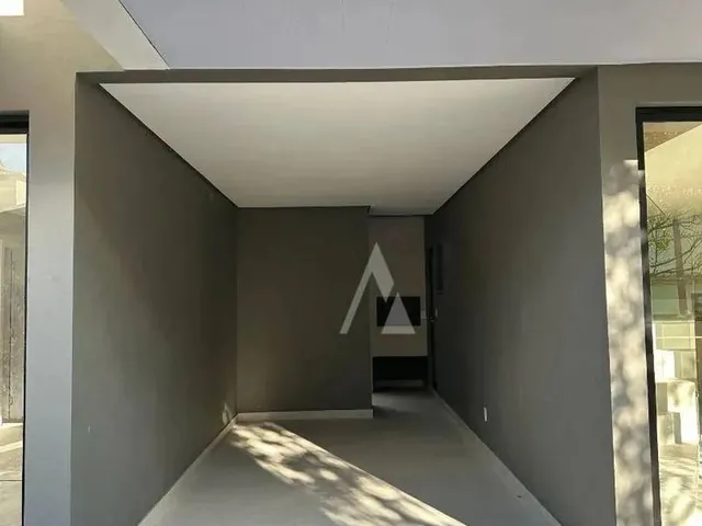 Imagem 3: Casa com 2 Dormitórios À Venda, 105 M² por R$ 1.650.000,00 - Morrinhos - Garopaba/Sc