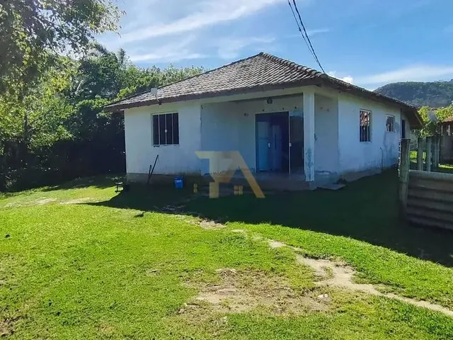 Imagem: Casa com Amplo Terreno À Venda na Encantada