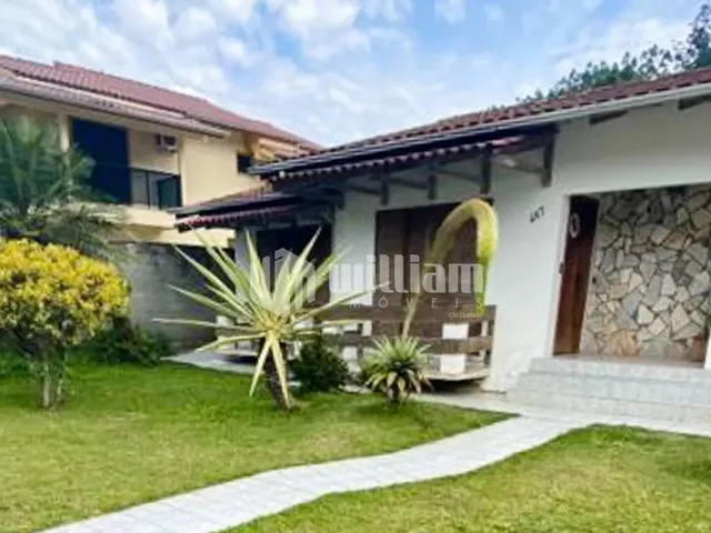 Imagem 2: Casa com 3 Dormitórios Sendo 1 Suíte no Centro de Botuverá