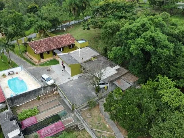Imagem 10: Casa/Sítio 3 Dorm com Piscina Bem Próximo Ao Centro de Criciúma Aceita Permuta
