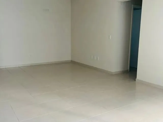 Imagem 9: Apartamento de 2 Dormitorios Sendo 1 Suite, Sacada com Espera para Churrasqueira e Garagem