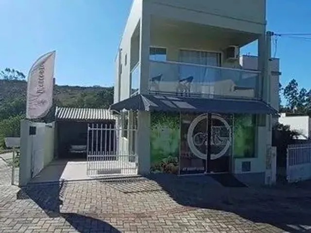 Imagem: Casa Comercial Canelinha Troca Camboriú