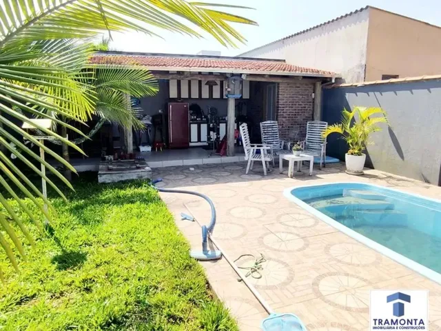 Imagem: Ampla Casa C/ Piscina a Venda Próximo a
