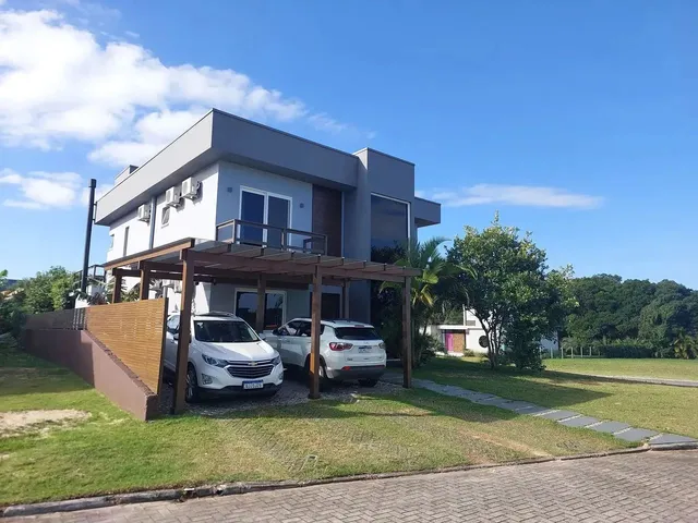 Imagem: Casa com 5 Dormitórios À Venda, 288 M²