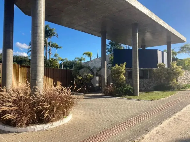 Imagem: Casa com 4 Suítes em Condomínio Fechado