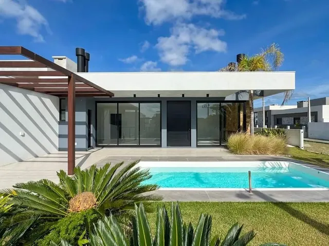 Imagem: Casa de Alto Padrão a 550M do Mar na Bellatorres