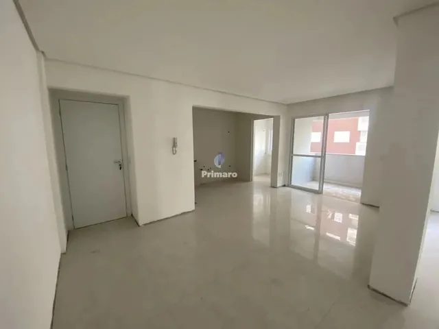 Imagem: O apartamento possui 4 Dormitórios, 1 Suíte, 2 Banheiros,