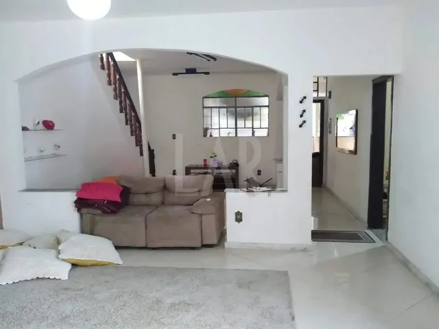 Imagem: Casa À Venda, 3 Quartos, 1 Suíte, 1 Vaga