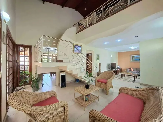 Imagem: Casa com 3 Quartos (1 Suíte) no Bairro