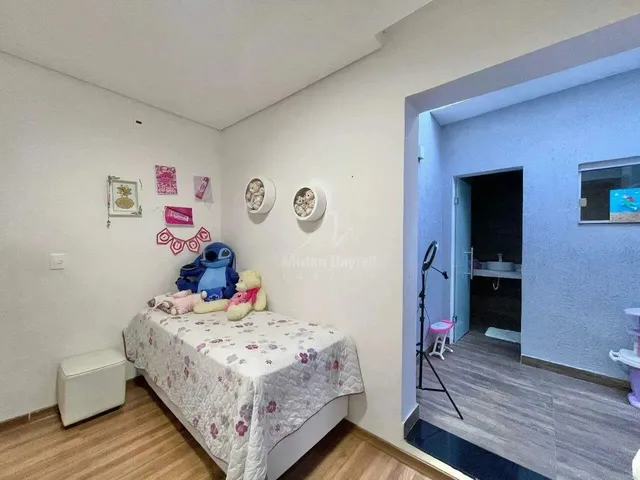 Imagem 15: Casa com 3 Quartos (2 Suítes) no Bairro Renascença