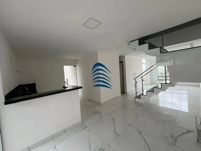 Imagem 14: Excelente Casa Duplex no Condomínio Villa Florença- Abrantes 4/4 com 2 Suítes