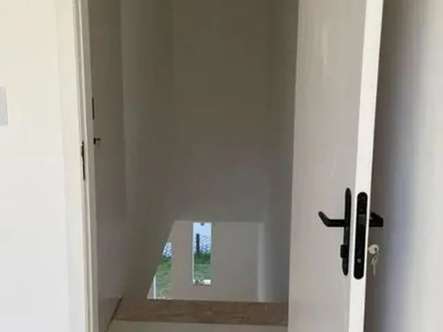 Imagem 7: Casa Moderna em Condomínio Fechado