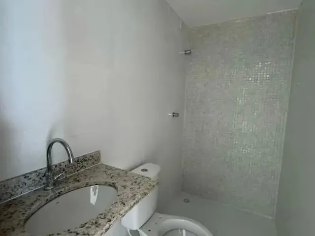 Imagem 12: Casa para Venda em Lauro de Freitas, Centro, 2 Dormitórios, 2 Suítes, 3 Banheiros, 1