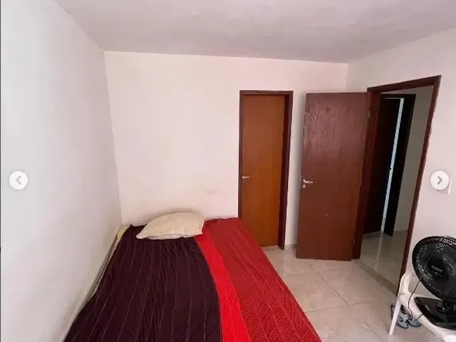 Imagem 10: Casa de Rua Pública 3/4 Sendo 2 Suítes em Abrantes