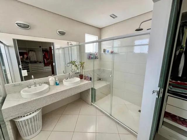 Imagem 14: Maravilhosa Casa Duplex com 5/4 para Venda, Mobiliada, Nascente Total em Condomínio