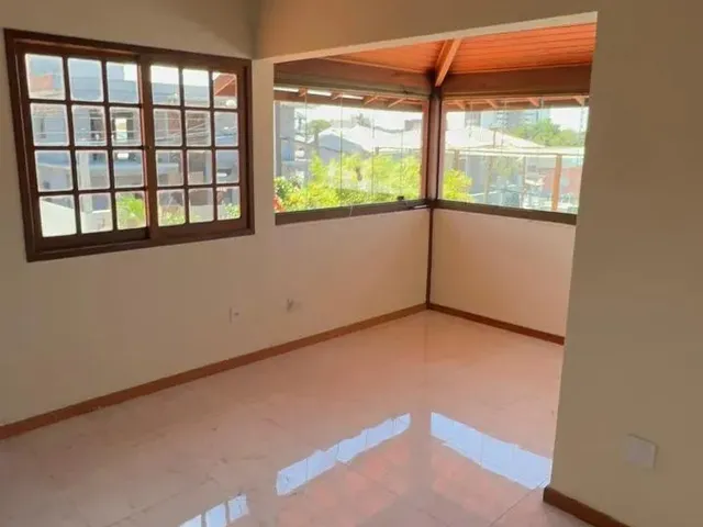Imagem 6: Cód. 558 Casa com 5 Suítes Reformada e Ampla Área Gourmet