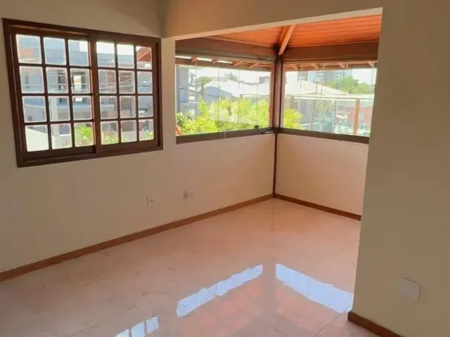 Imagem 4: Cód. 558 Casa com 5 Suítes Reformada e Ampla Área Gourmet