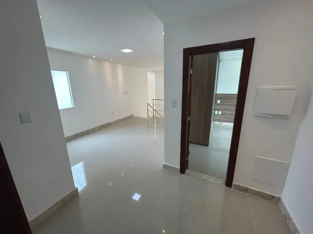 Imagem 4: Venda: Sofisticada Casa com 4 Suítes no Alphaville Litoral Norte 1