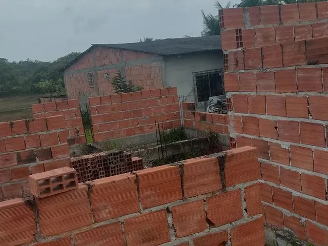 Imagem 1: Casa Ainda em Construção